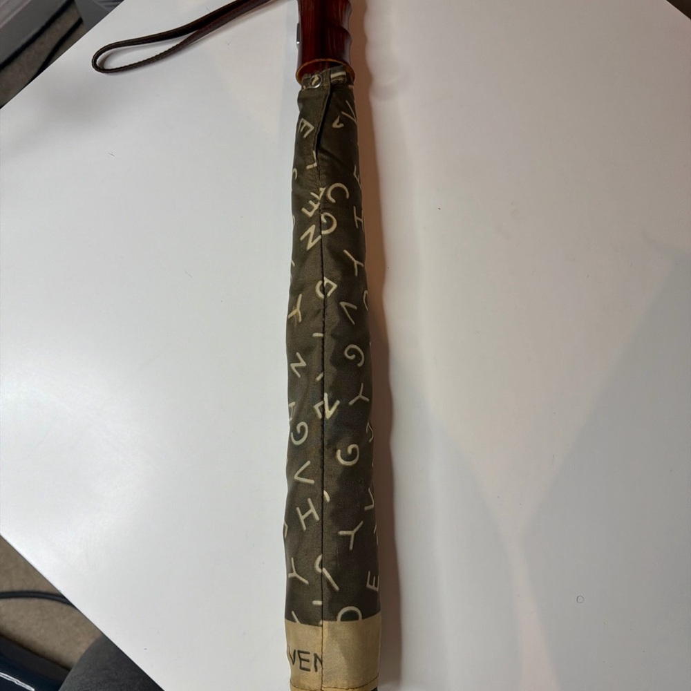 Vintage Givenchy Designer Umbrella Wooden Handle Logo - Picture 12 of 12